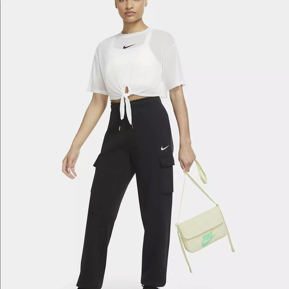 Nike Sportswear Futura Revel 365 Crossbody Bag - Picture 7 of 14